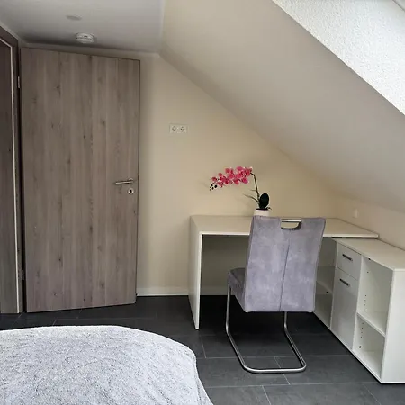 Deanchens Ferienwohnung, 95181 Appartamento Rhauderfehn